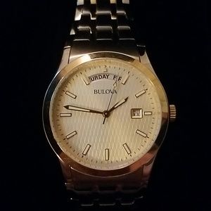 BULOVA Wristwatch